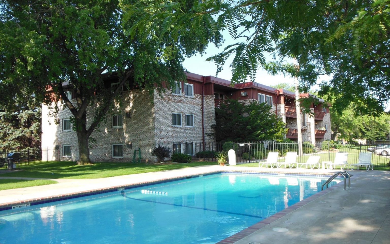 Edina Park Apartments